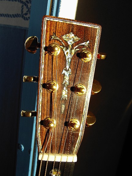 Les guitares d'un luthier aussi amateur que passionné ... OM42_23
