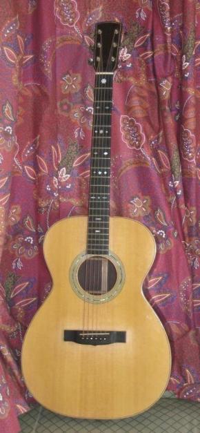 Les guitares d'un luthier aussi amateur que passionné ... OM%20mada%20015small