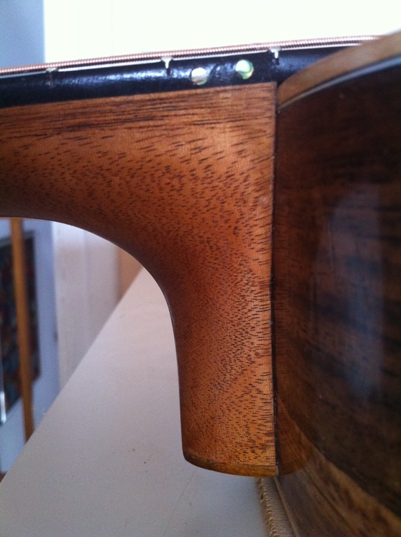 Les guitares d'un luthier aussi amateur que passionné ... - Page 3 0-12heel007