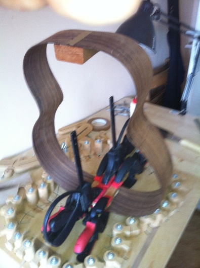 Les guitares d'un luthier aussi amateur que passionné ... - Page 5 Reso%20003