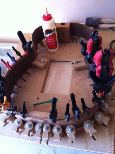Les guitares d'un luthier aussi amateur que passionné ... - Page 5 Reso%20011