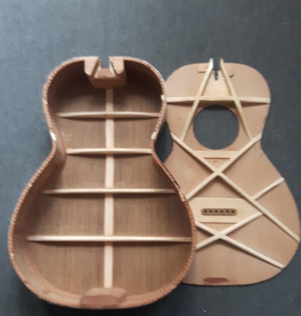 Les guitares d'un luthier aussi amateur que passionné ... - Page 28 20191108_141629