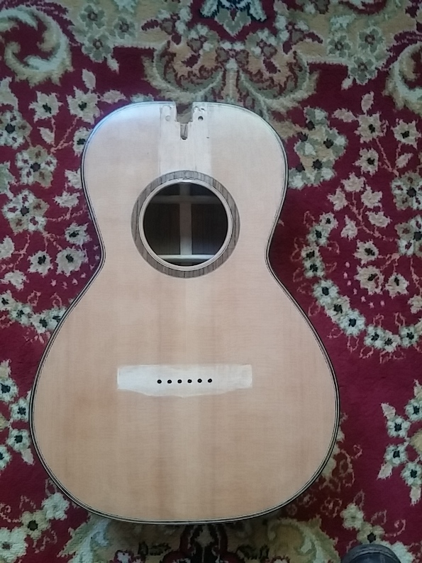 Les guitares d'un luthier aussi amateur que passionné ... - Page 28 20150413_160828